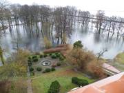 Blick vom Burgturm auf die überschwemmten Flächen rings um die Burg. Foto: Ralf Häfke, Trägerverbund Burg Lenzen e.V.