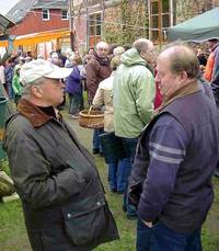 Großer Andrang bei der Pflanzenbörse des BUND-Salzgitter.